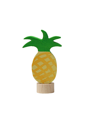 Ananas steker voor in verjaardagsring