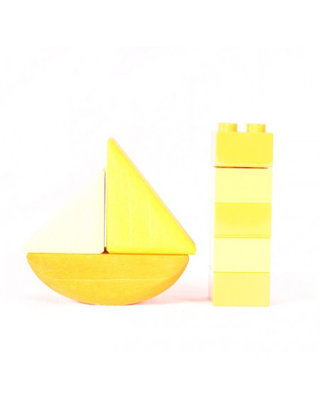 Stapel zeilbootje geel