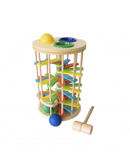 houten knikkerbaan met hamer