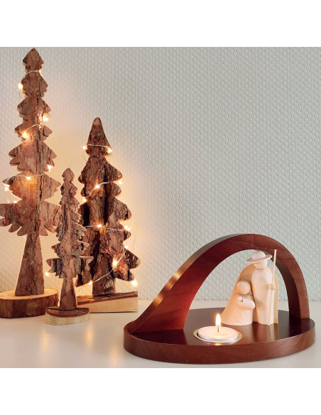 Kerststal met kaarsje