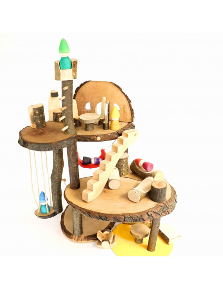 Boomstam poppenhuis