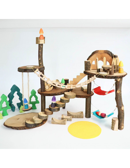 Boomstam poppenhuis