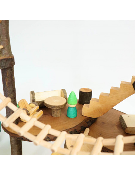 Boomstam poppenhuis