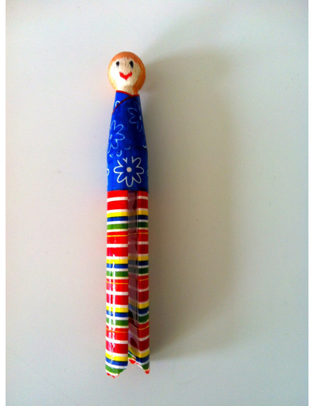 Oude houten wasknijpers