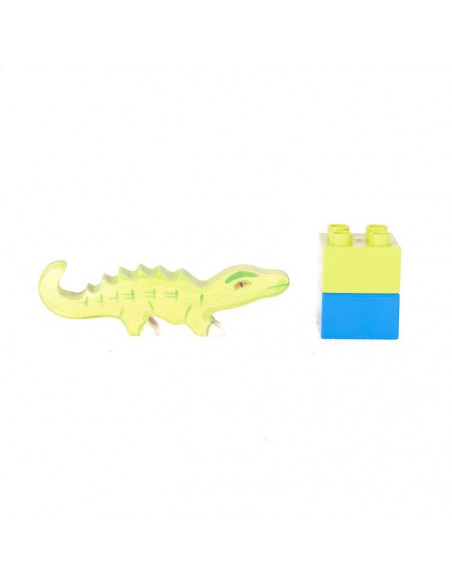 houten baby krokodil