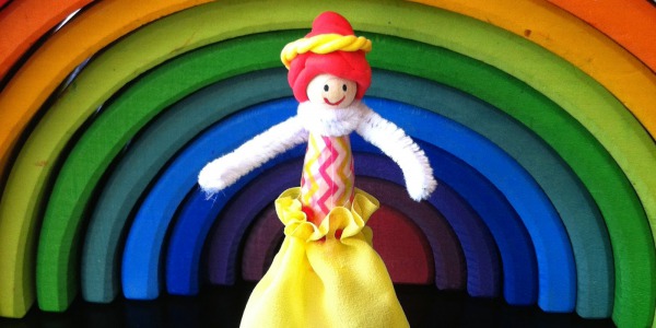 Knutsel een dansende dame peg doll