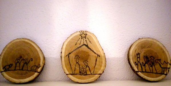 Mini houten kerststal graveren